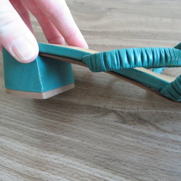 REFORMATION Assunta Strappy Block Heel Mule Slip On Sandals Shoes in Green Sz 8 - Picture 13 of 13